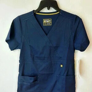 Size extra small scrub‎ top. New
